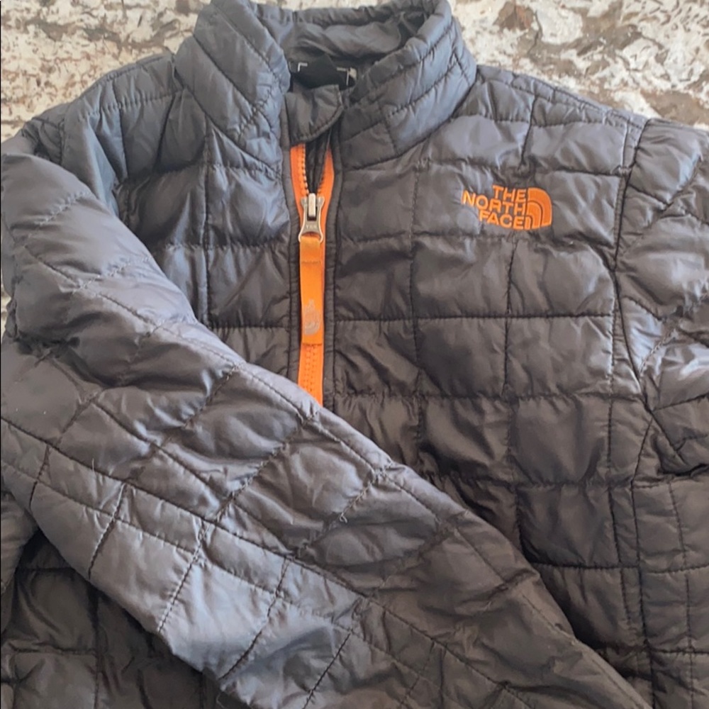 North Face Primaloft (DOWN alternative)